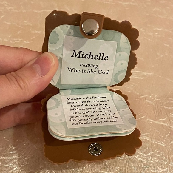 NEW ‘Michelle’ Keyring - Picture 3 of 6